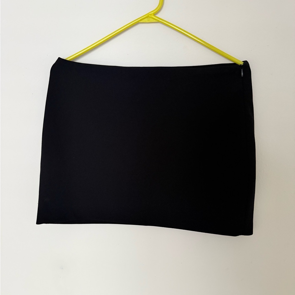 Zara Black Minimalist Mini Skirt